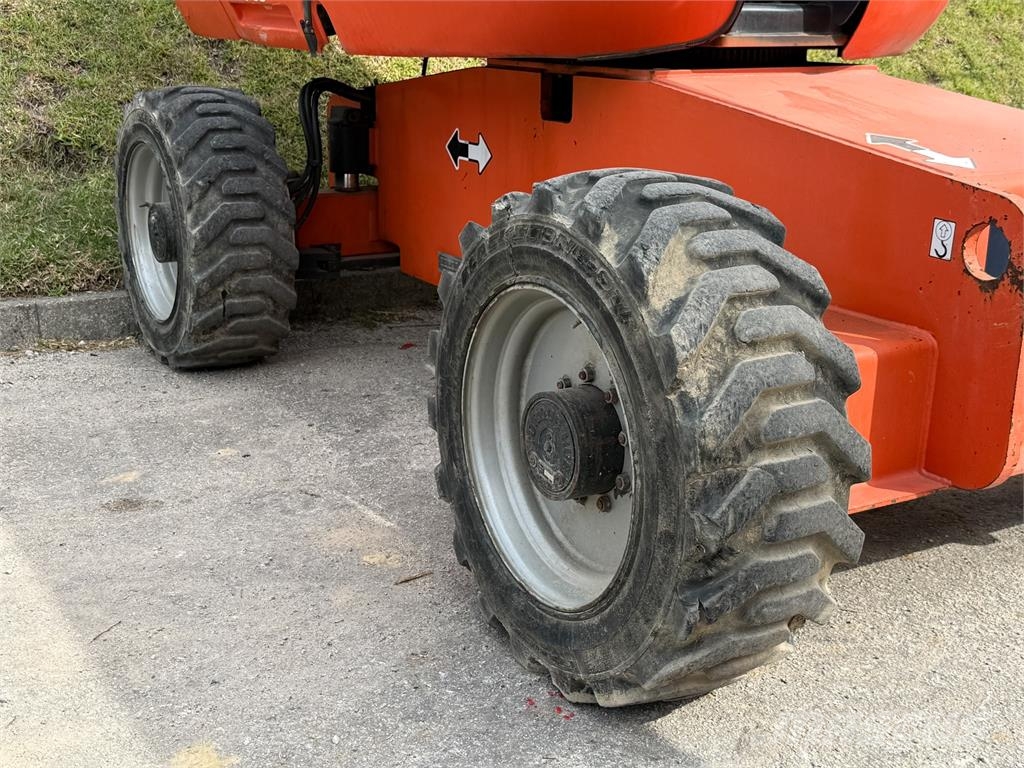 JLG 660SJ Knikarmhoogwerkers