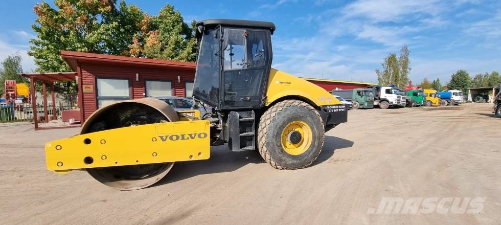 Volvo SD 105 DX Еднобарабанни ролки
