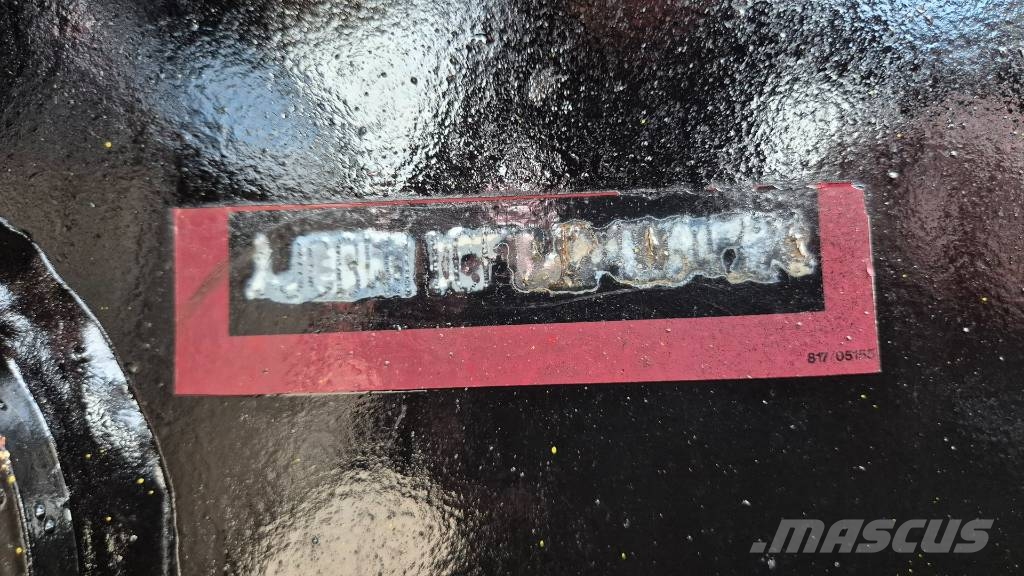 JCB HYDRADIG 110W - ROTOTILT - 2018 YEAR - 8415 HOURS Bagri na kolesih