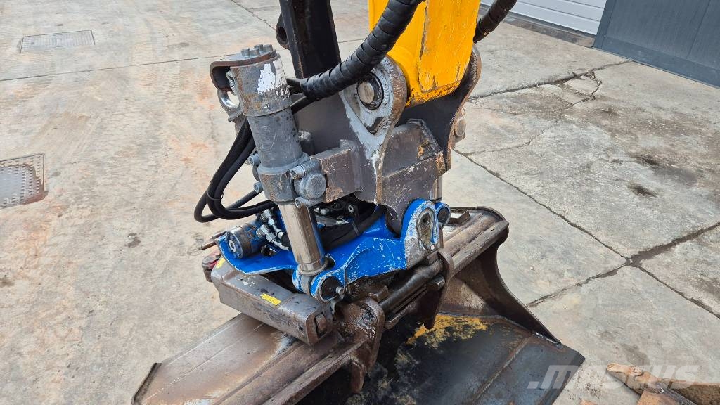 JCB HYDRADIG 110W - ROTOTILT - 2018 YEAR - 8415 HOURS Bagri na kolesih