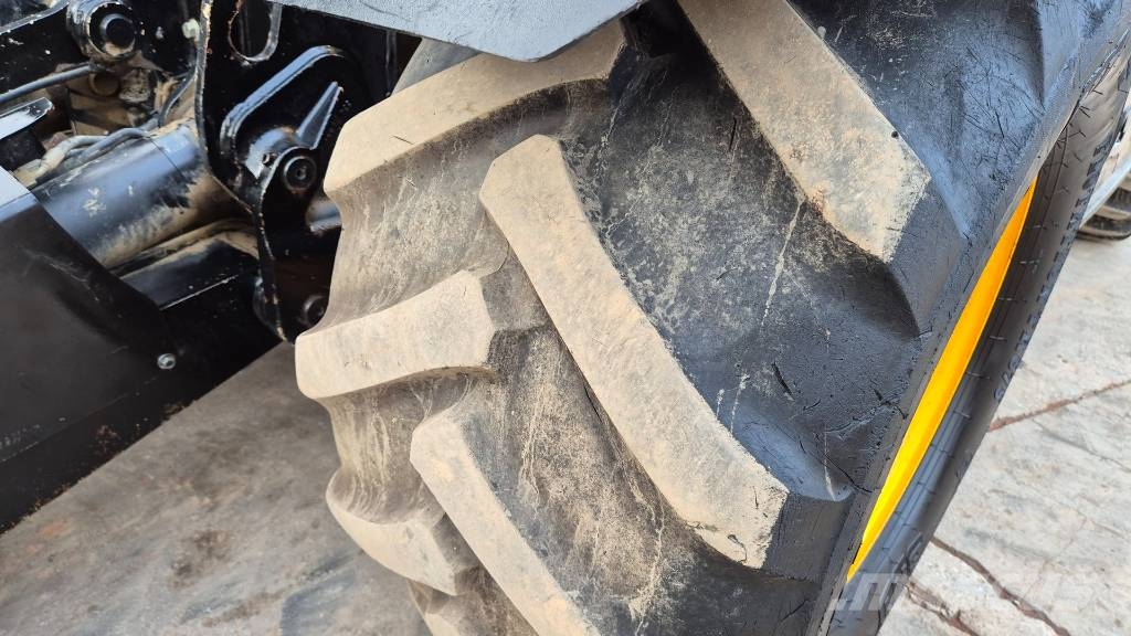 JCB HYDRADIG 110W - ROTOTILT - 2018 YEAR - 8415 HOURS Bagri na kolesih