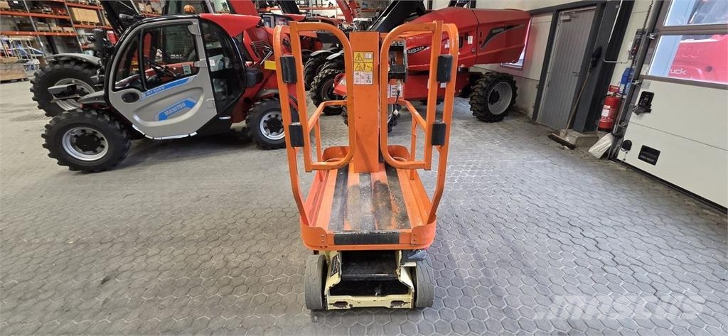 JLG 1230ES Henkilönostimet ja nostolaitteet