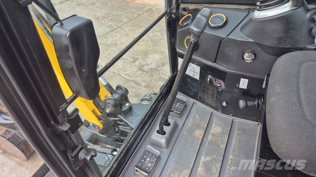 JCB 16C-1 - 2021 YEAR - 935 HOURS - POWERTILT Miniekskavaatorid < 7 t