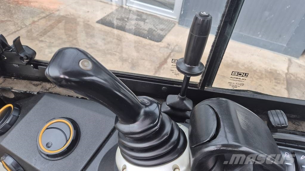 JCB 16C-1 - 2021 YEAR - 935 HOURS - POWERTILT Miniekskavaatorid < 7 t