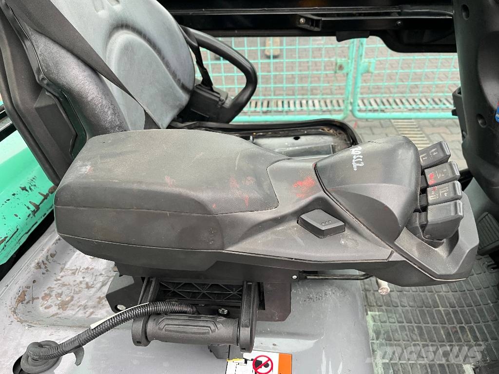 Mitsubishi FD18N V4219 IO Dizelski viličari
