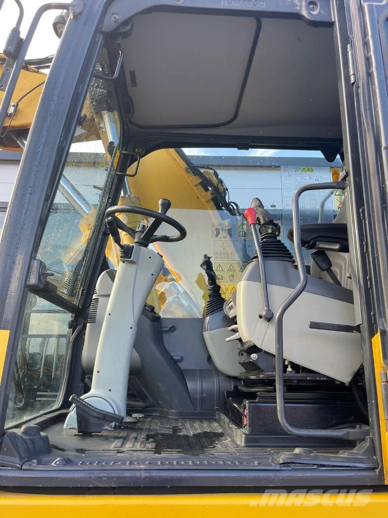 Komatsu PW160-10 Wielgraafmachines