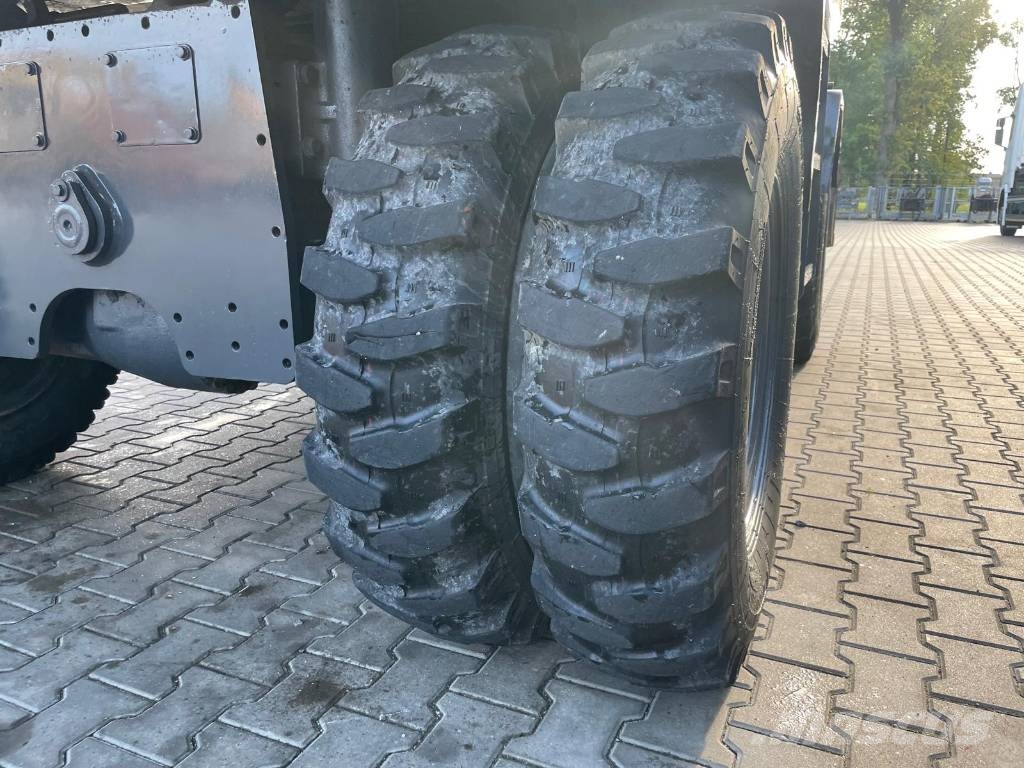 Komatsu PW160-10 Wielgraafmachines