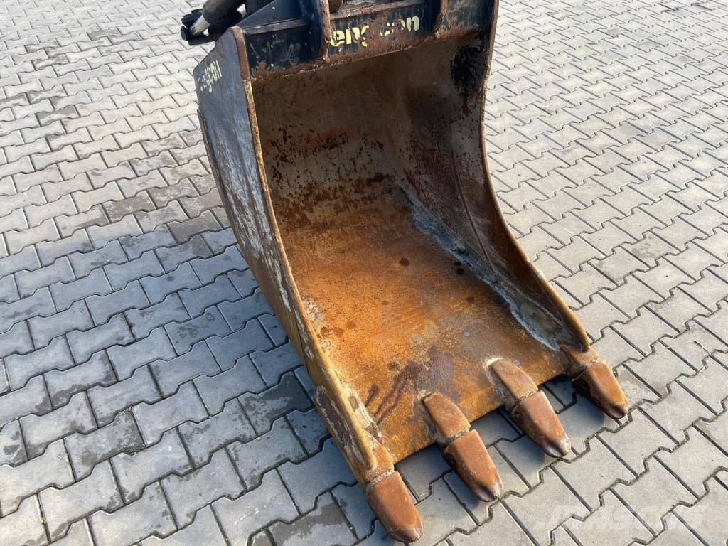 Komatsu PW160-10 Wielgraafmachines