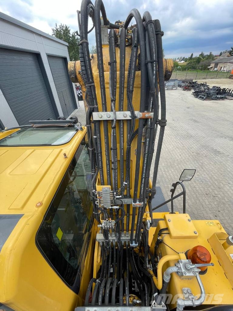 Komatsu PW160-10 Wielgraafmachines
