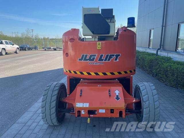 JLG E 450 AJ Articulated boom lifts