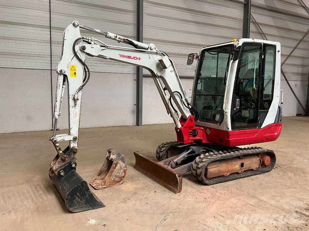 Takeuchi TB 228 Minigravere <7t