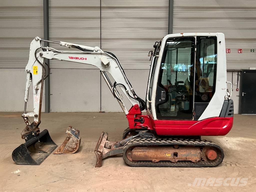 Takeuchi TB 228 Minigravere <7t