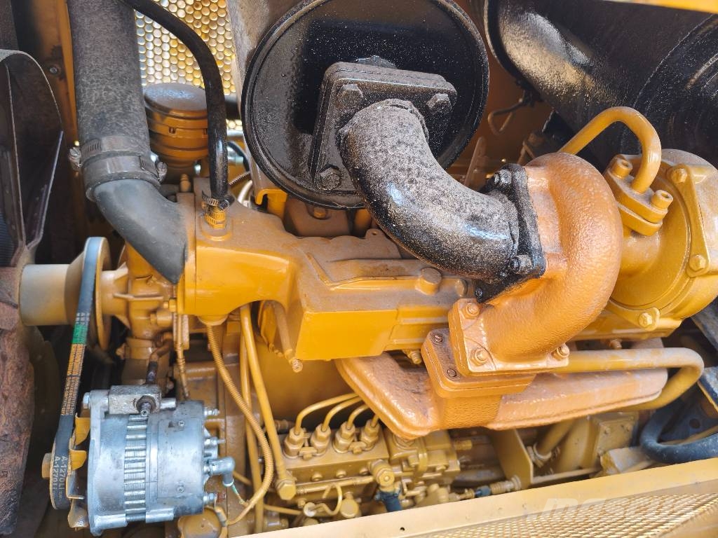 CAT D 5 K Kāpurķēžu buldozeri