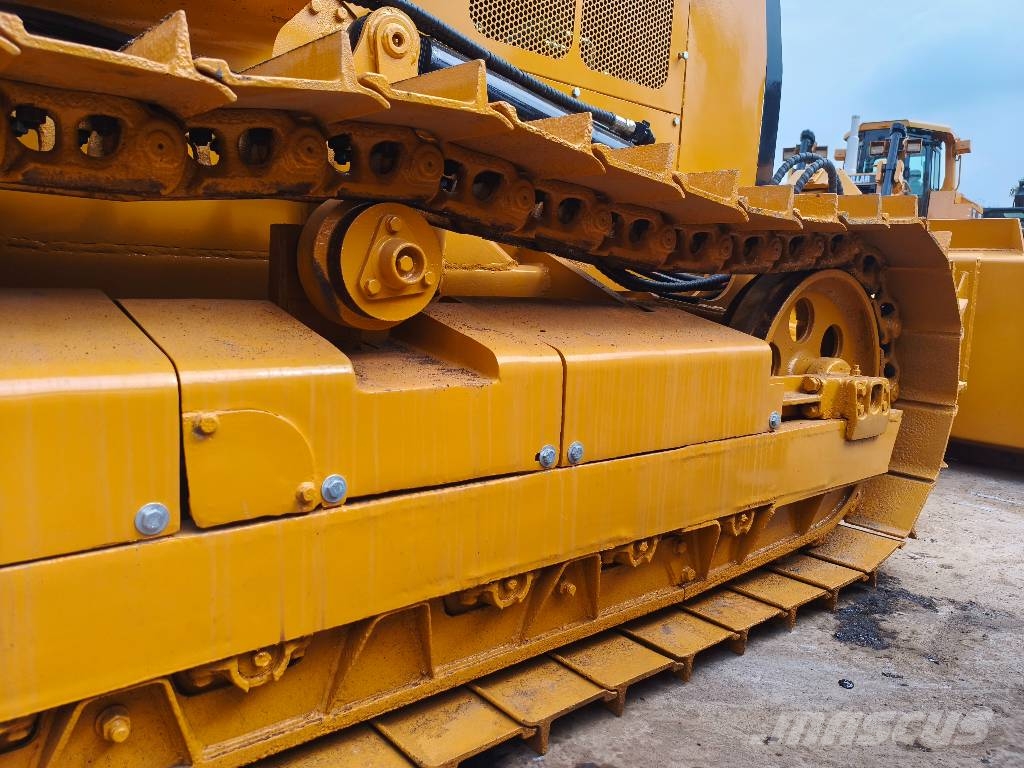 CAT D 5 K Kāpurķēžu buldozeri