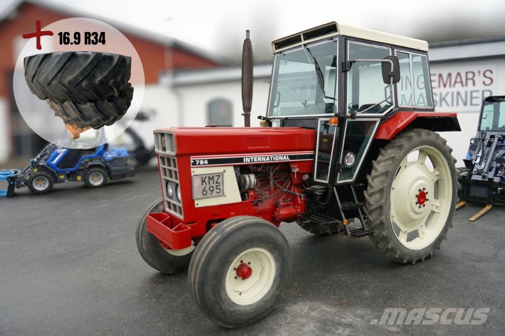Case IH 695
