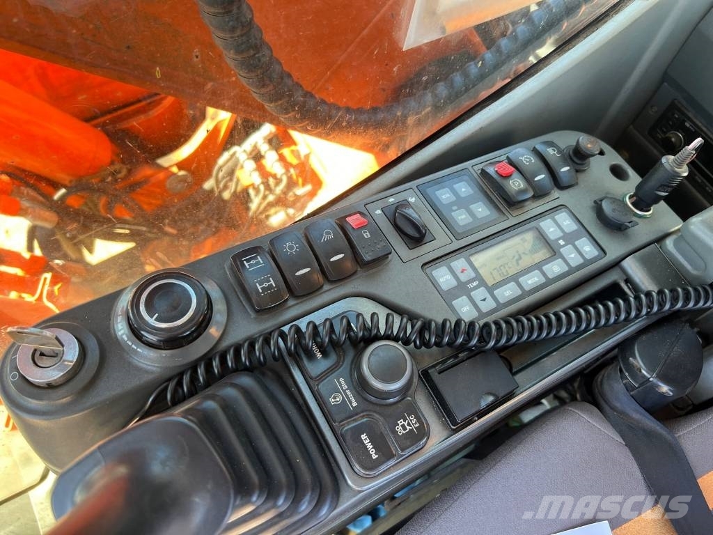 Doosan DX 140 W Wielgraafmachines