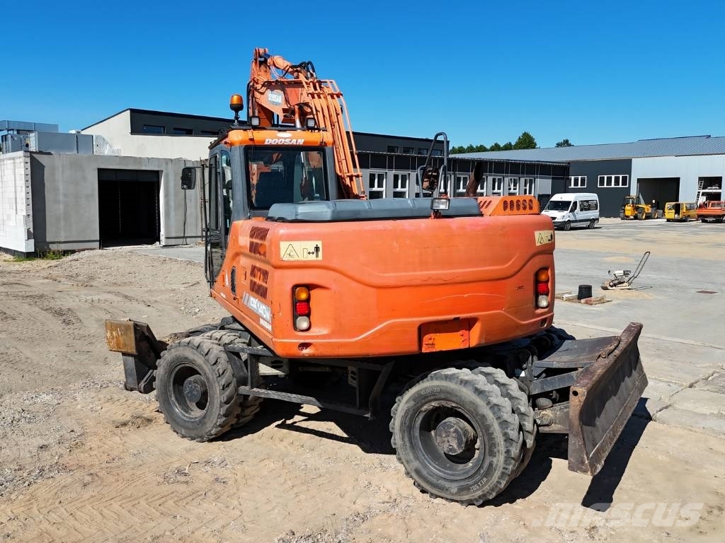 Doosan DX 140 W Wielgraafmachines
