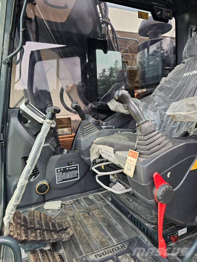 Hyundai HX 220 대형 굴삭기 29톤 이상