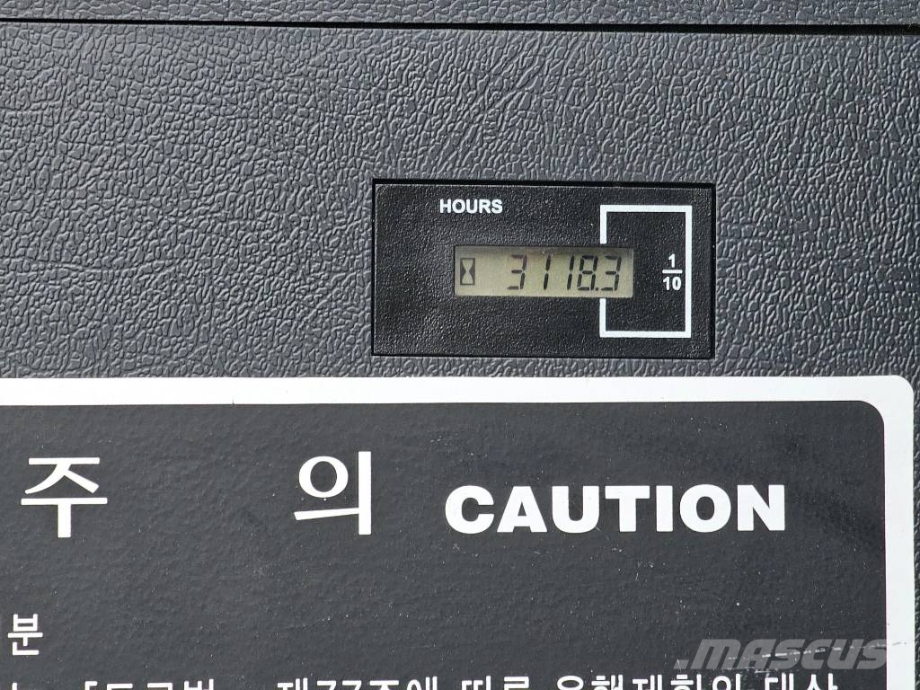 Hyundai HX 220 대형 굴삭기 29톤 이상