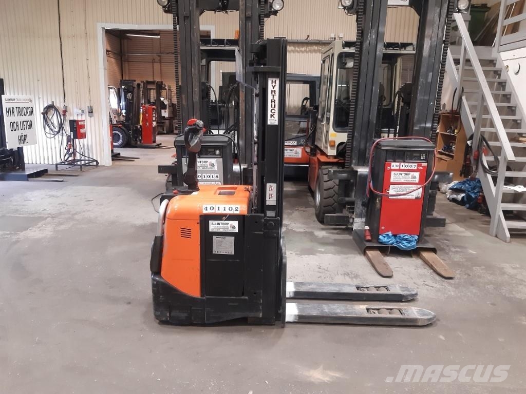 BT SPE125L 行走式堆垛机