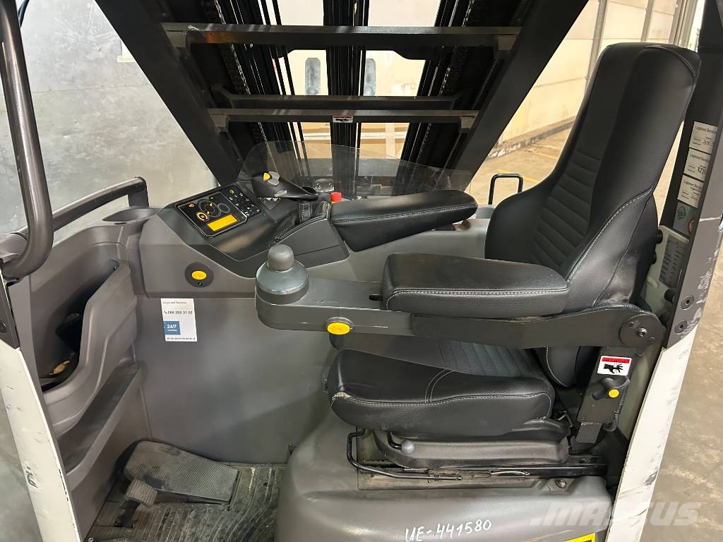 UniCarriers UHX200DTFVRG1210 Viljuškari sa pomičnim stupom