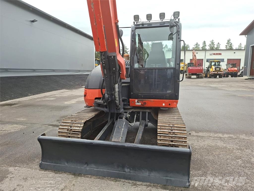 Kubota KX080-4a PYÖRITTÄJÄ PIHDEILLÄ Väikeekskavaatorid 7t-12t