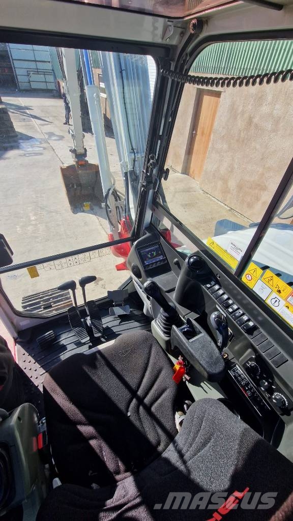 Takeuchi TB 290-2 حفارات وسط 7 طن - 12 طن