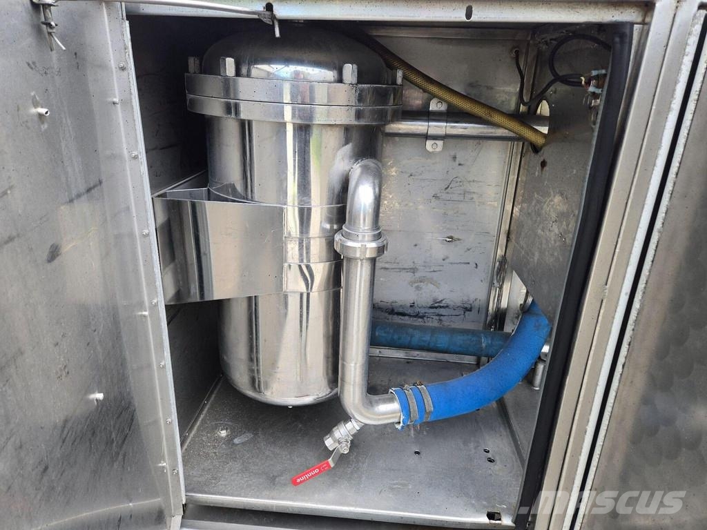 MILCOM SERVIS CNM 260 Semi remorque citerne