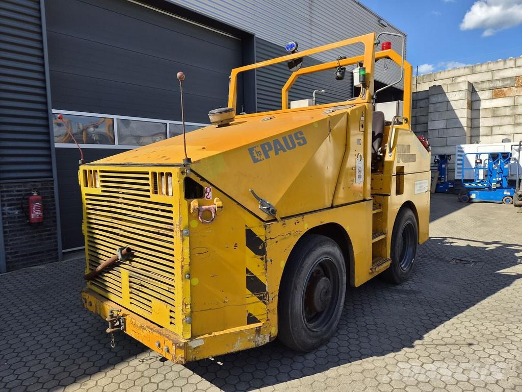 Paus Z70H, Pushback Tractor. Year 2009, 4x4, Deutz Engi Εξοπλισμός αεροδρομίου
