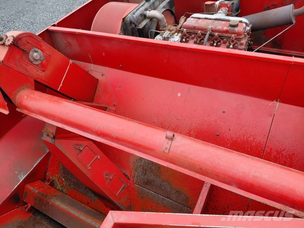 Massey Ferguson 206 leikkuupuimuri Derliaus nuėmimo kombainai