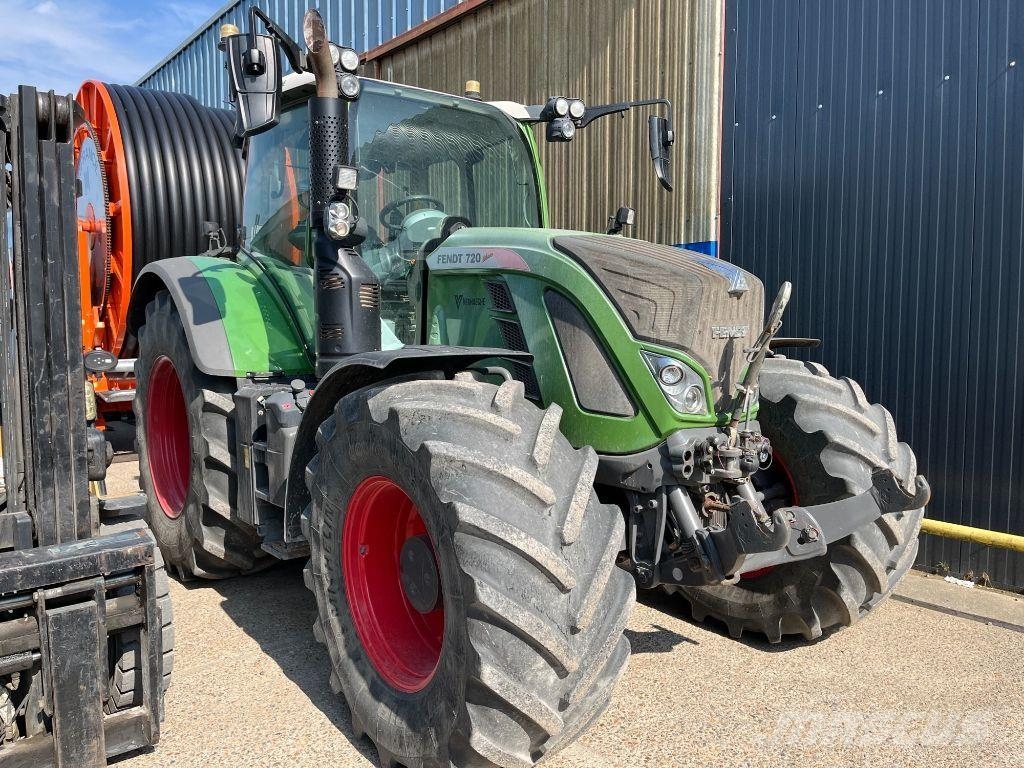Fendt 720 S4 PROFI PLUS الجرارات