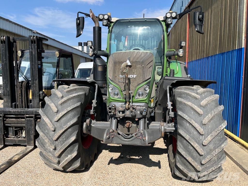 Fendt 720 S4 PROFI PLUS الجرارات