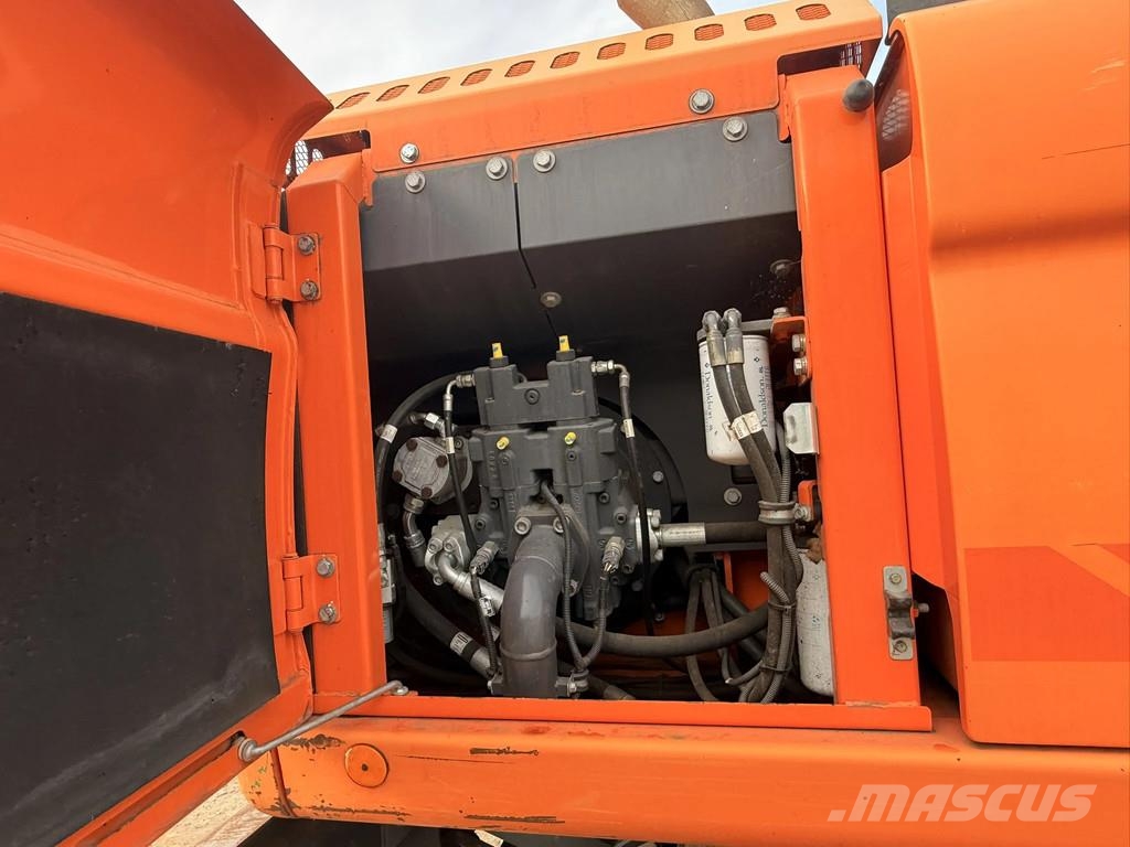 Doosan DX140W-3 Wheeled excavators