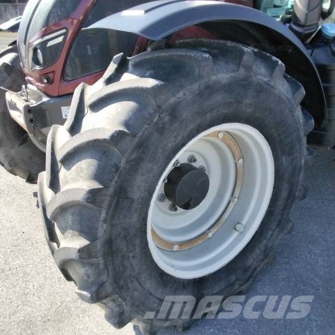 Valtra N 174 Tractoare