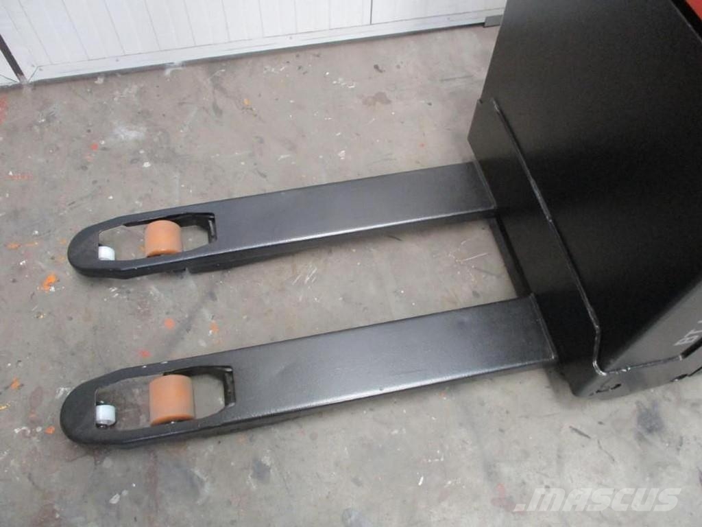 BT LWE140 Штабелери