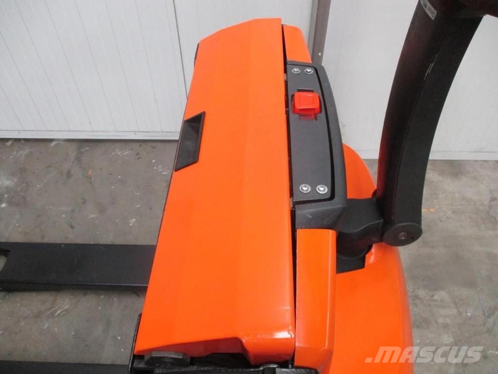 BT LWE140 Штабелери