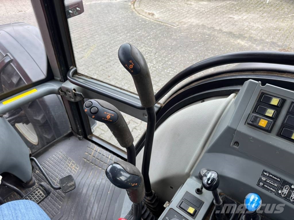 Valtra 8150 拖拉机/农用车