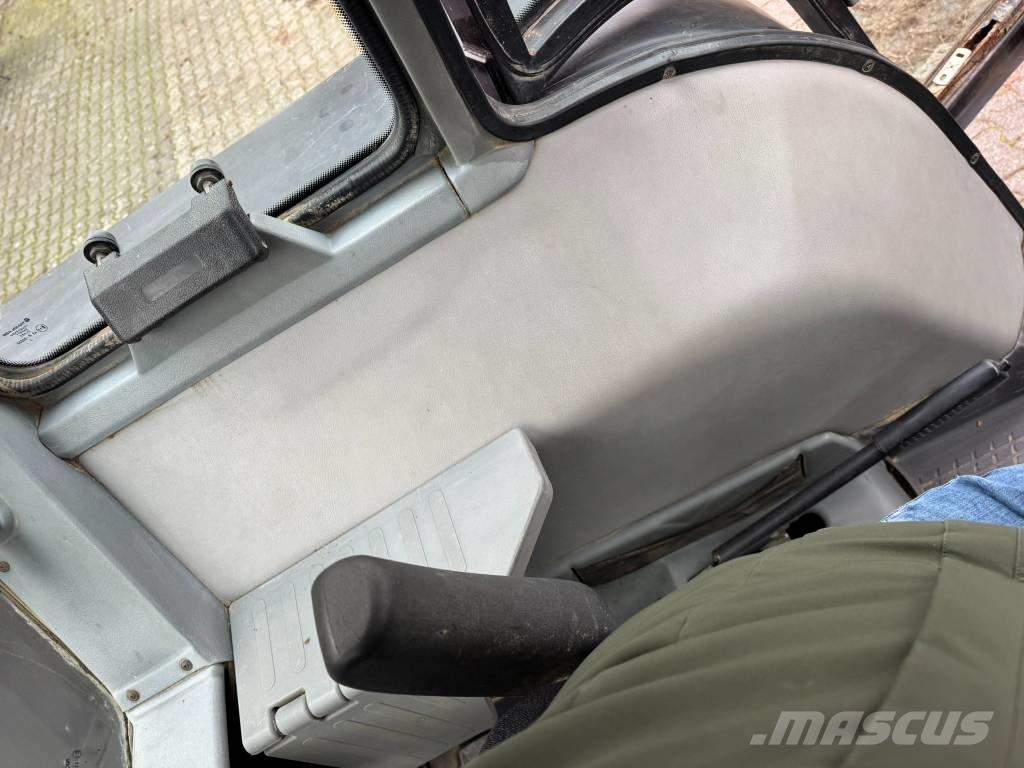 Valtra 8150 拖拉机/农用车