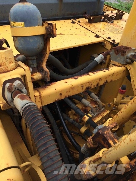 Komatsu PC200-8-AC Εκσκαφείς με ερπύστριες