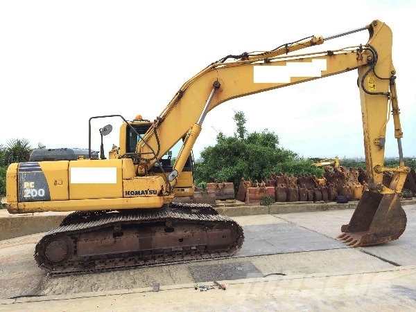 Komatsu PC200-8-AC Εκσκαφείς με ερπύστριες