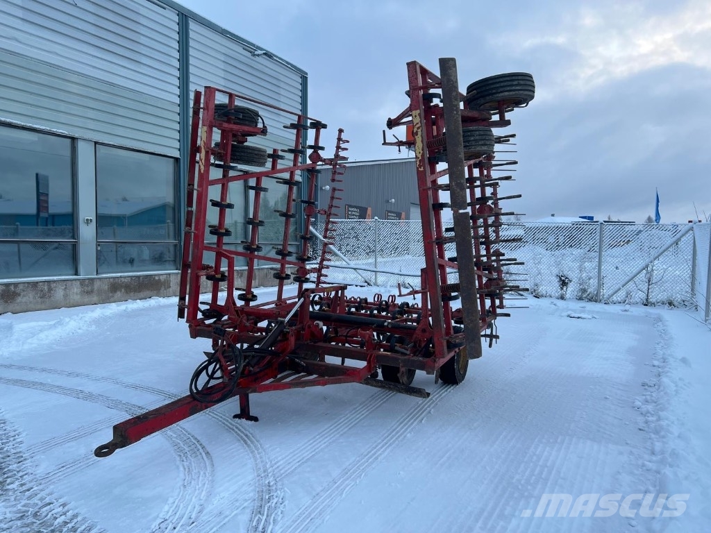 Väderstad NZ 7.4 كاسحات
