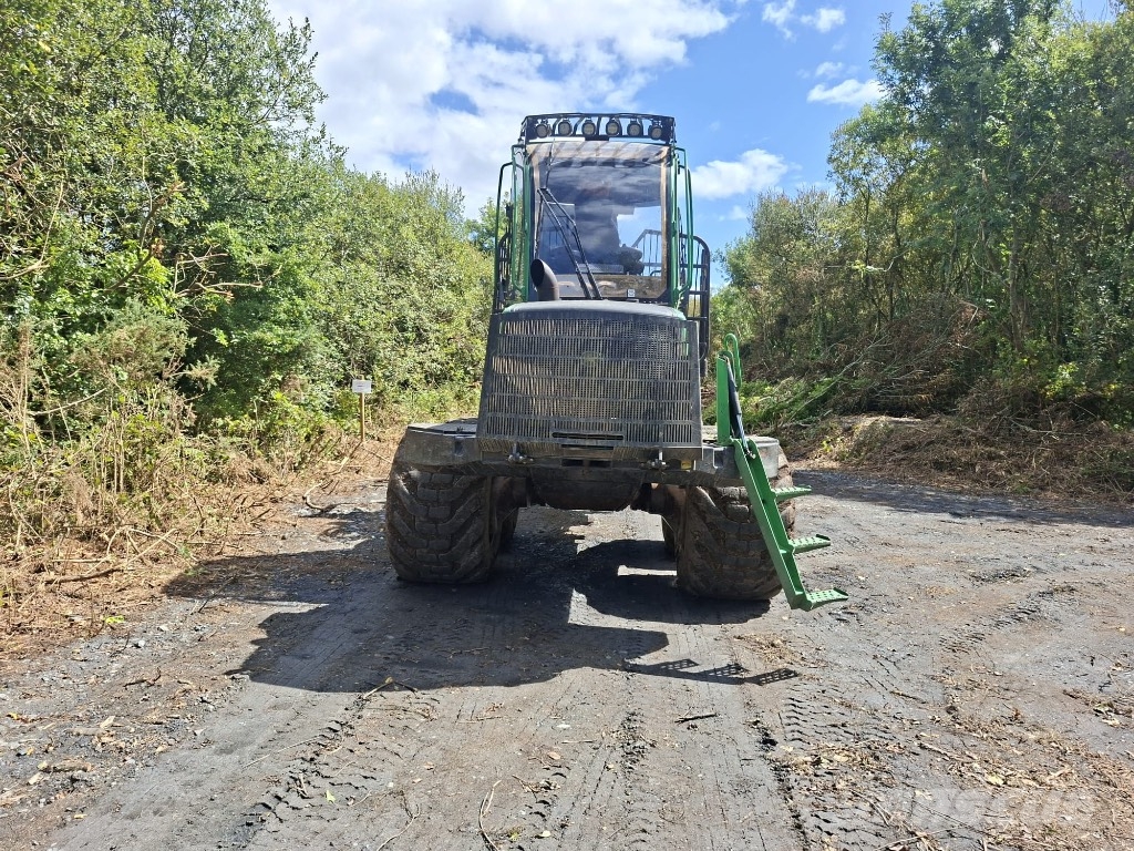 John Deere 1010 E Forvarderi