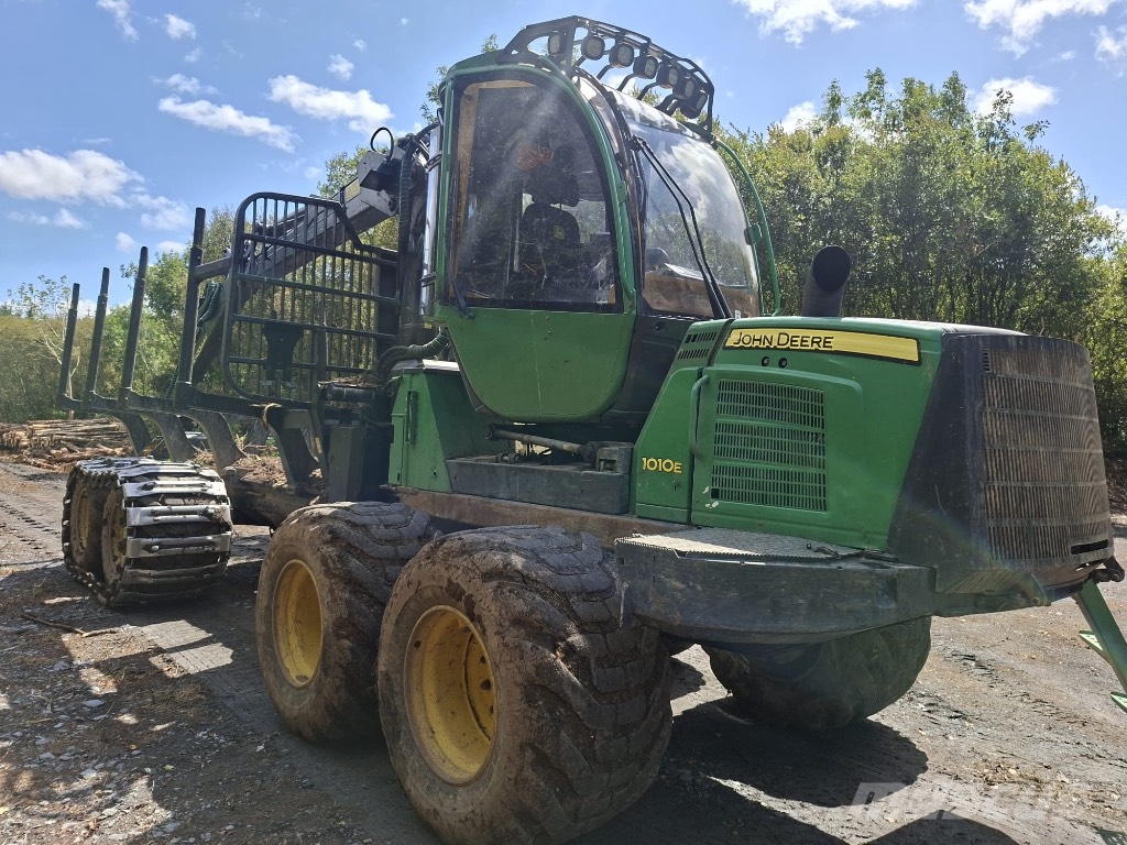 John Deere 1010 E Forvarderi