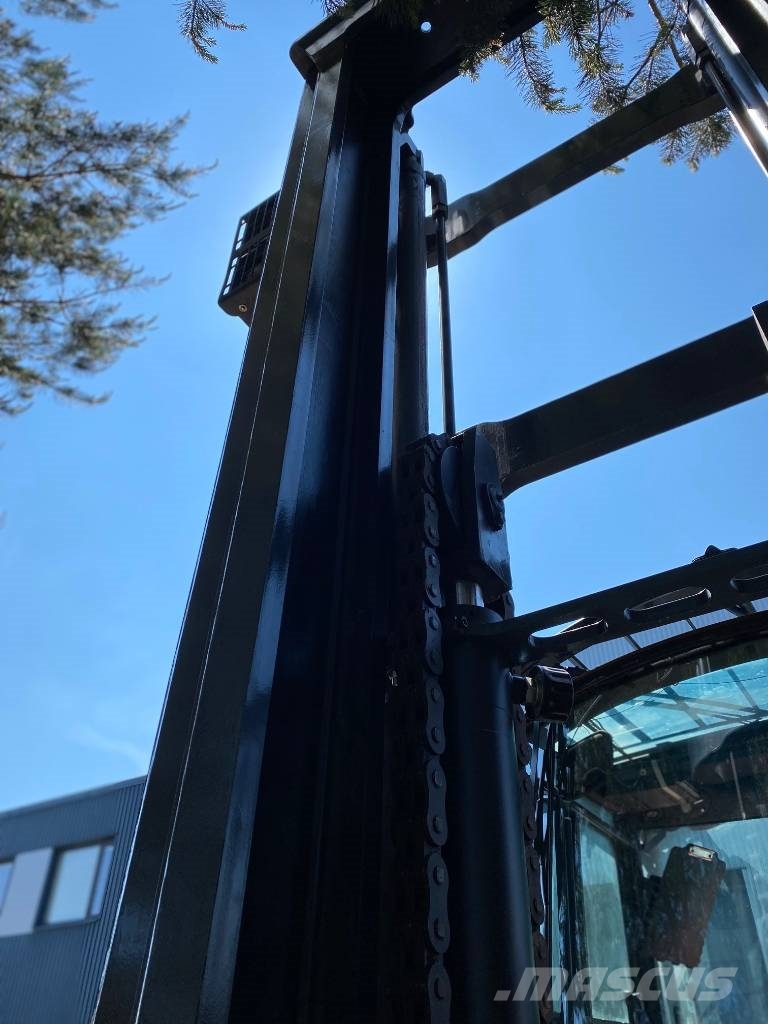 Kalmar DCG 120-6 Diesel forklifts