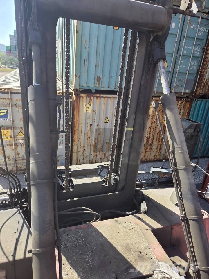 Kalmar DCF 80-45 E 7 Kontinkäsittelytrukit