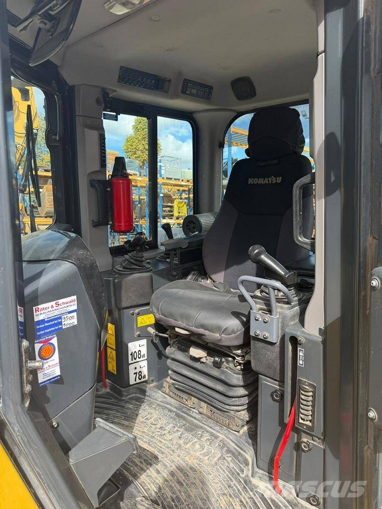 Komatsu D 65 EX-17 Bulldozer på larvebånd