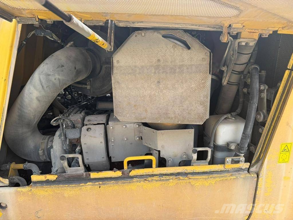 Komatsu D 65 EX-17 Bulldozer på larvebånd