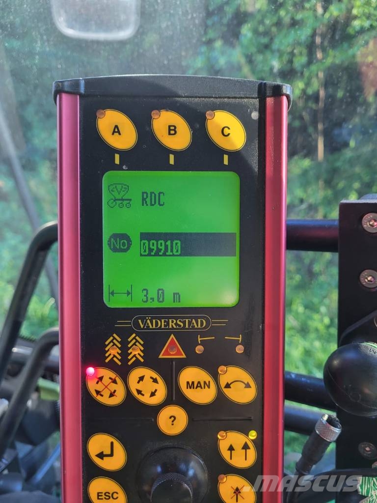 Väderstad Rapid 300 مثاقيب مدمجة