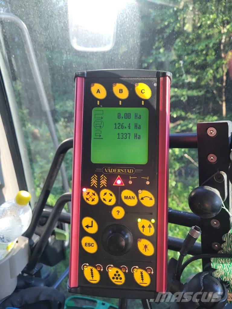 Väderstad Rapid 300 مثاقيب مدمجة