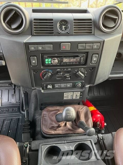 Land Rover Defender Iconic Edition 2017 only 8888 km Carros